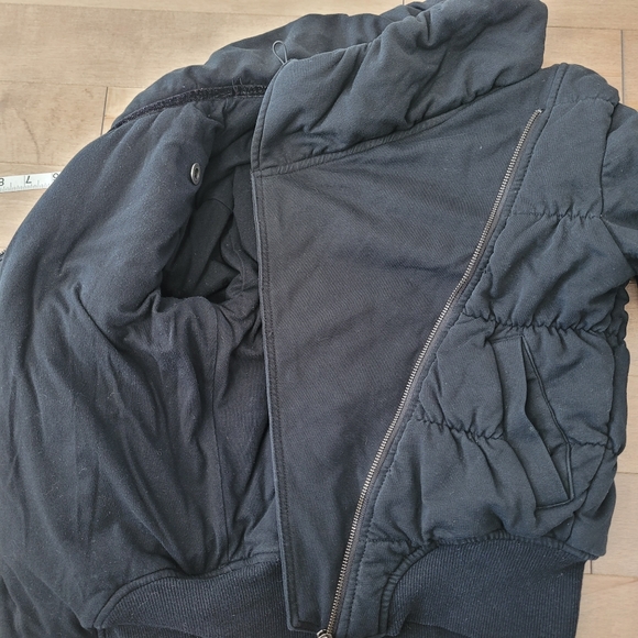 Black Lululemon Rejuvenate puffer jacket size 4 - Picture 9 of 15